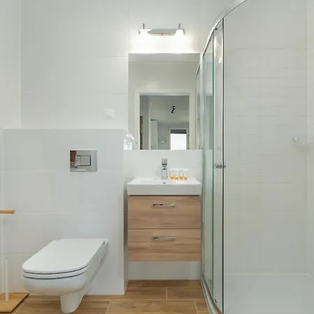 With 2 Bedrooms And Free Garage By Renters Apartamento