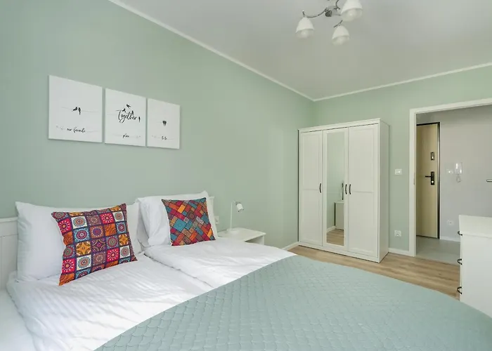 With 2 Bedrooms And Free Garage By Renters Apartment Posen